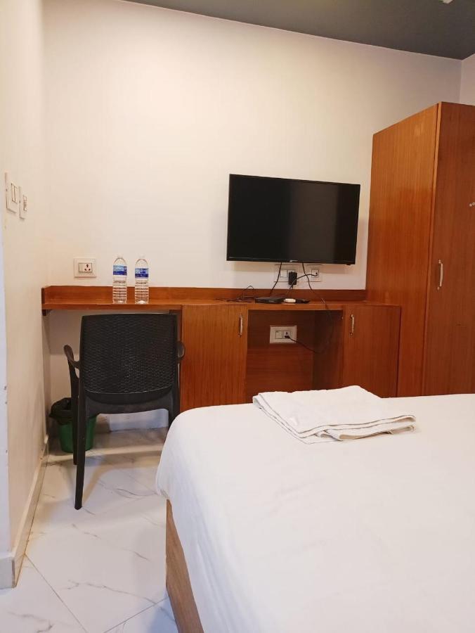 The Serenity Elite Seaview Puducherry Eksteriør billede